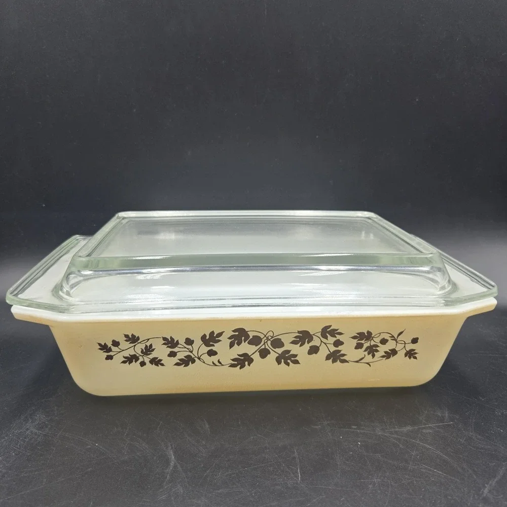 Vintage 1960's Pyrex 575B Gold Acorn Leaves Casserole Server Dish 2 Qt + Lid USA